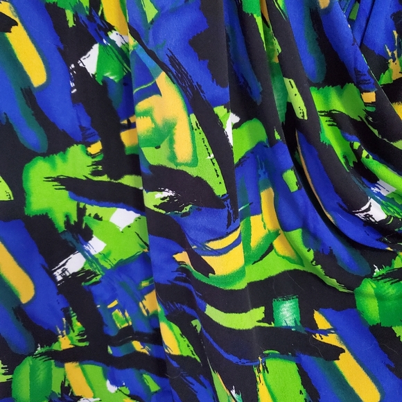 Faux wrap top with tie, plus size, bright colours - Picture 4 of 6